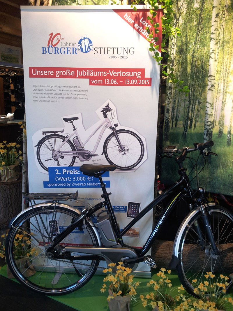 Zweirad Nieberding stiftet E-Bike