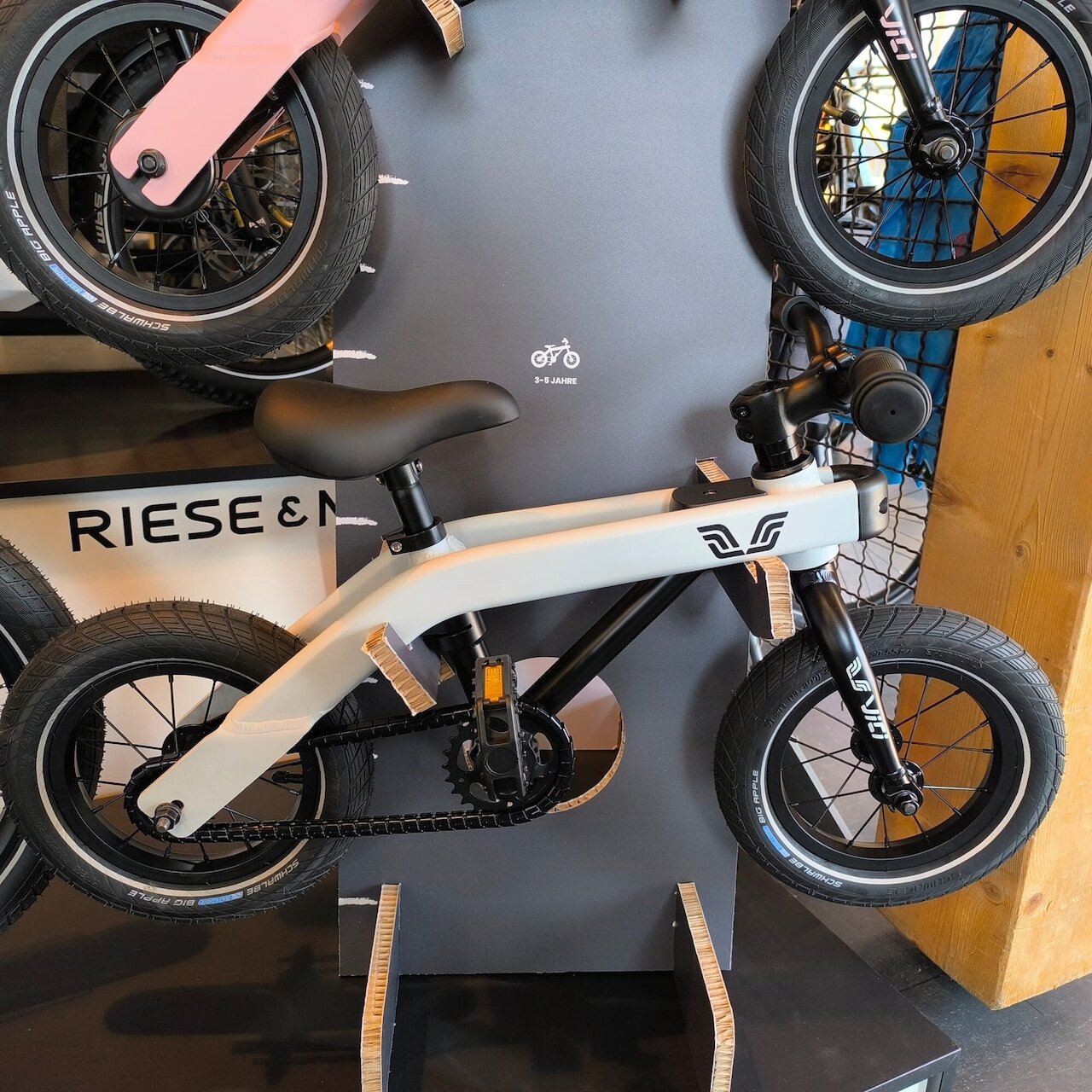 Neu bei uns: das vici.bike 3-in-1 Mitwachsfahrrad! Image 4